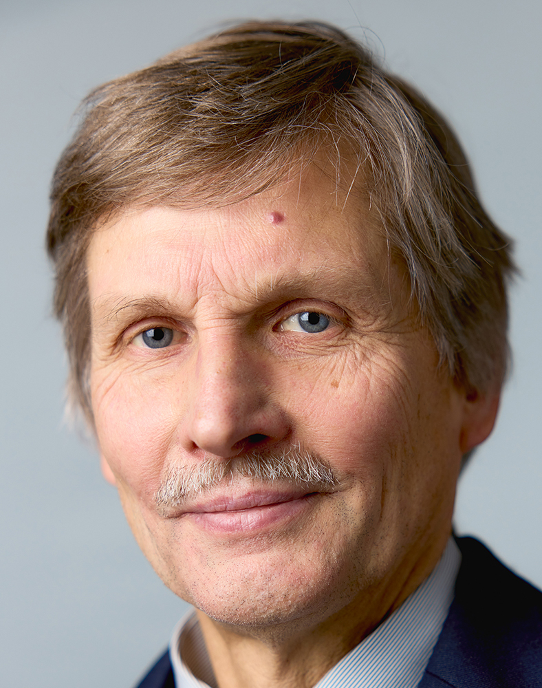 Братолюбов Олег Юрьевич